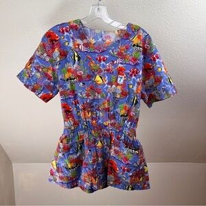 SCRUB MED Fish/Ocean motif Scrub Tops. Size 2/4. 100% Cotton. 2 Front Pockets